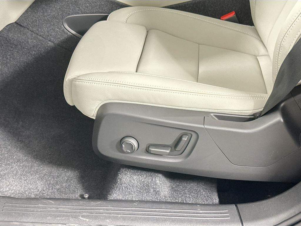 new 2026 Volvo XC40 car, priced at $45,850