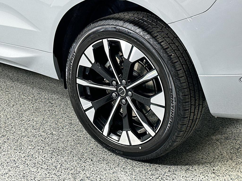 new 2026 Volvo XC60 car, priced at $57,985