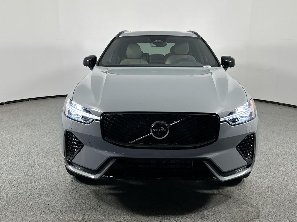 new 2026 Volvo XC60 car, priced at $57,985