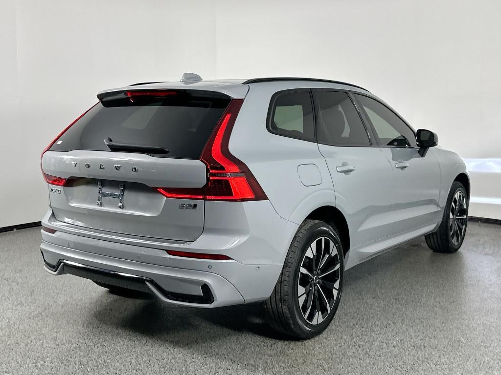 new 2026 Volvo XC60 car, priced at $57,985