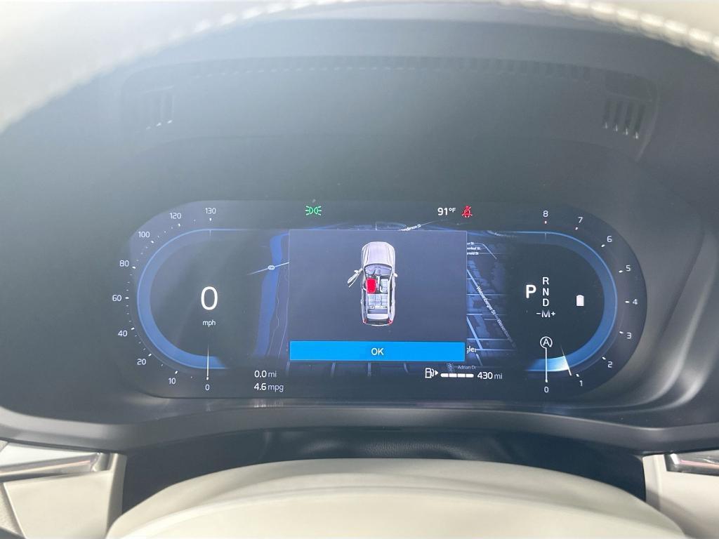 new 2025 Volvo XC60 car, priced at $51,567