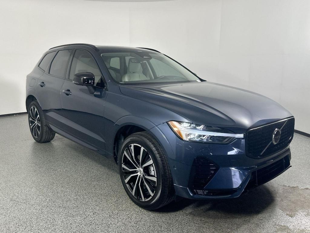 new 2025 Volvo XC60 car, priced at $51,567