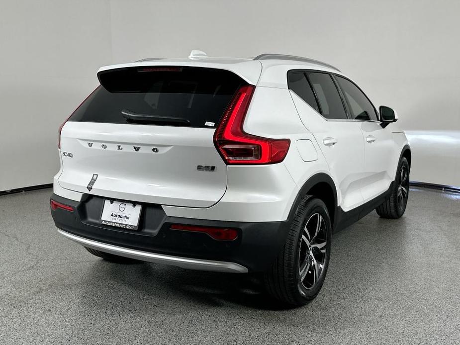 new 2025 Volvo XC60 car, priced at $47,935