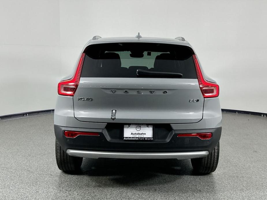 new 2025 Volvo XC40 car, priced at $44,515