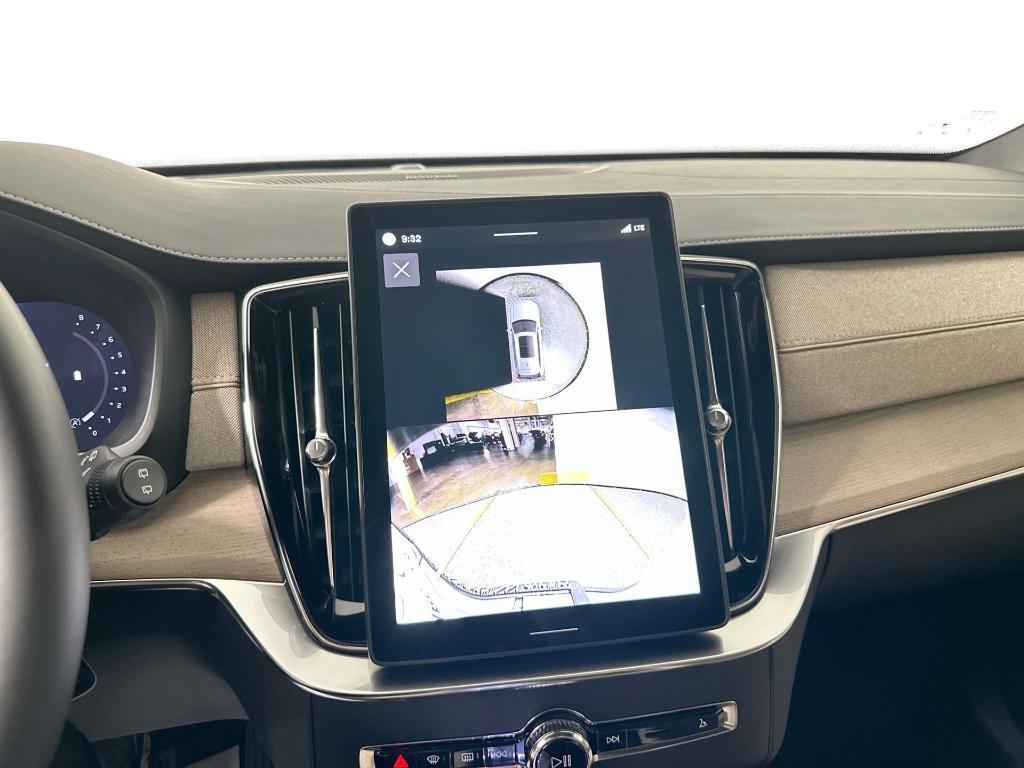 new 2026 Volvo XC90 car, priced at $71,825