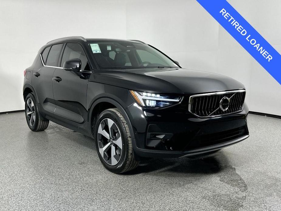 new 2024 Volvo XC40 car, priced at $43,710