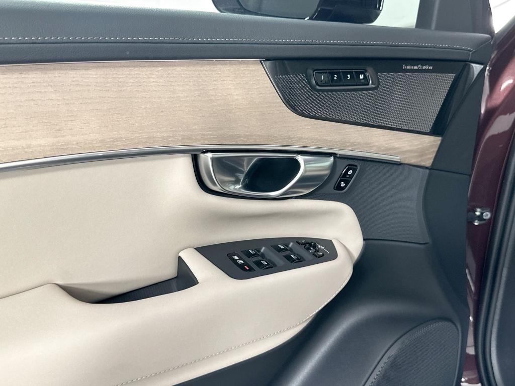 new 2026 Volvo XC90 car, priced at $74,300