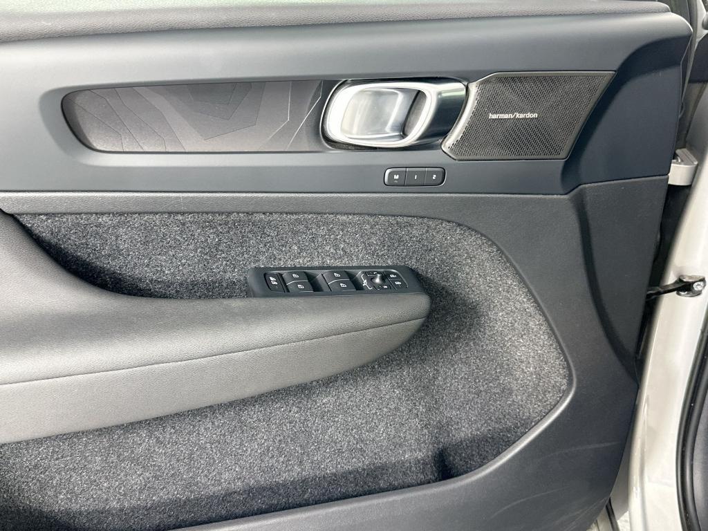 used 2023 Volvo XC40 Recharge Pure Electric car, priced at $31,487