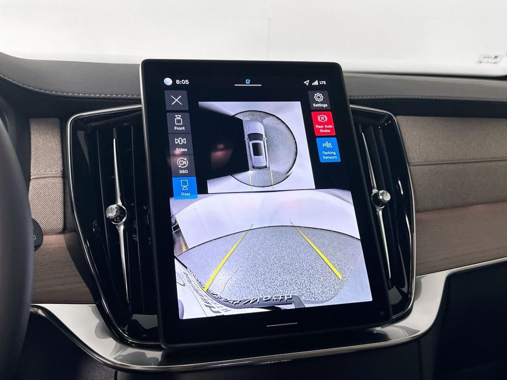 new 2026 Volvo XC90 car, priced at $71,825