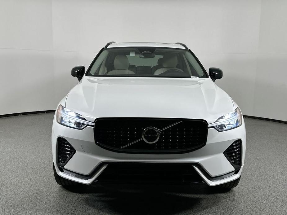 new 2025 Volvo XC60 car