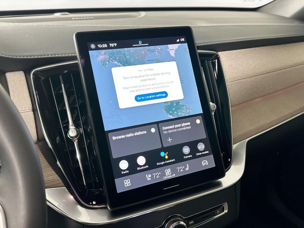 new 2025 Volvo XC90 car, priced at $68,155