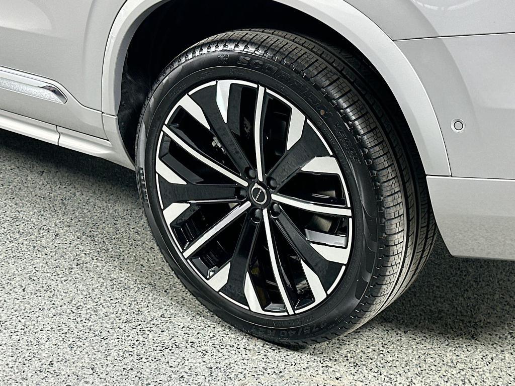 new 2025 Volvo XC90 car, priced at $63,812