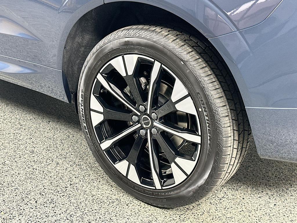 new 2026 Volvo XC60 car, priced at $60,635