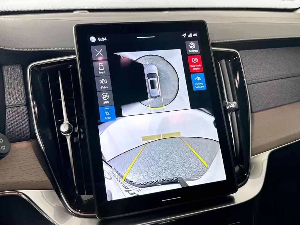 new 2026 Volvo XC90 car, priced at $71,745