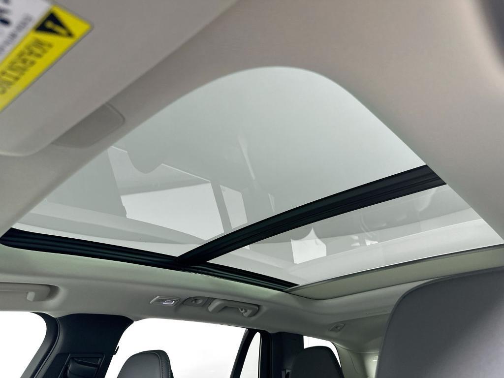 new 2026 Volvo XC90 car, priced at $71,745