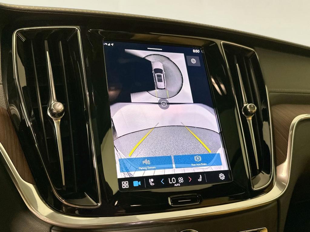 new 2025 Volvo V60 Cross Country car, priced at $56,652