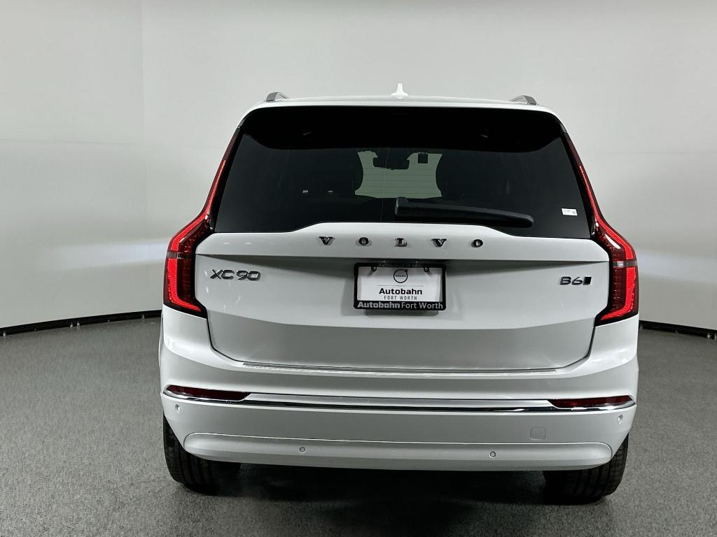 new 2025 Volvo XC90 car, priced at $76,555