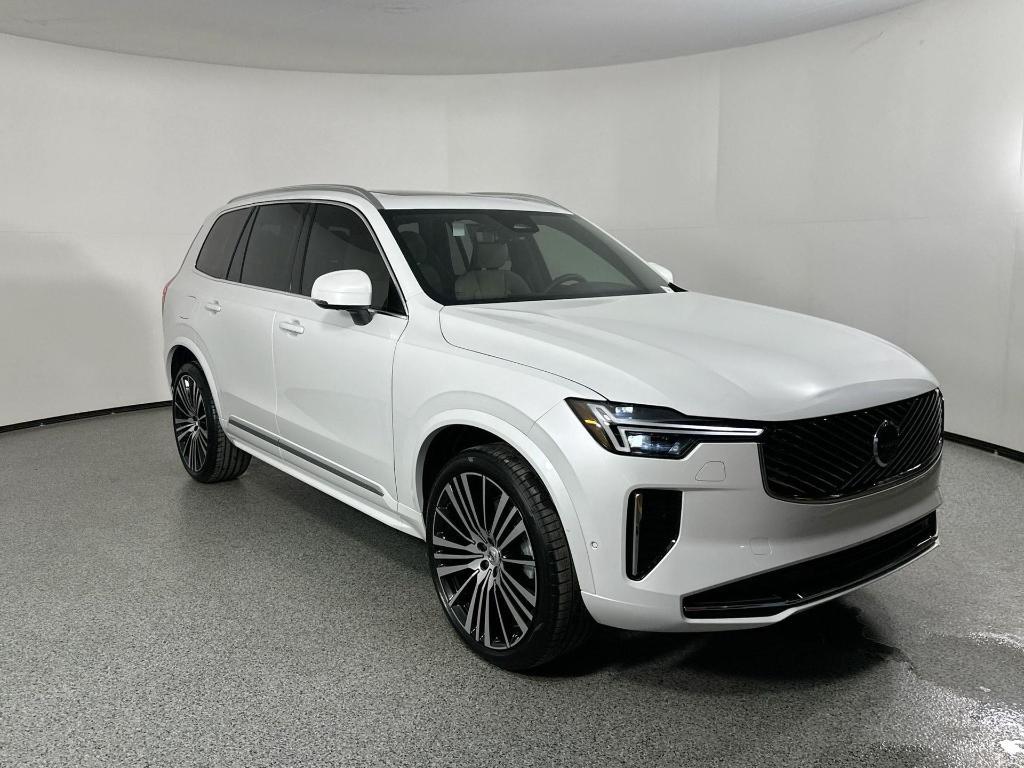 new 2025 Volvo XC90 car, priced at $76,555