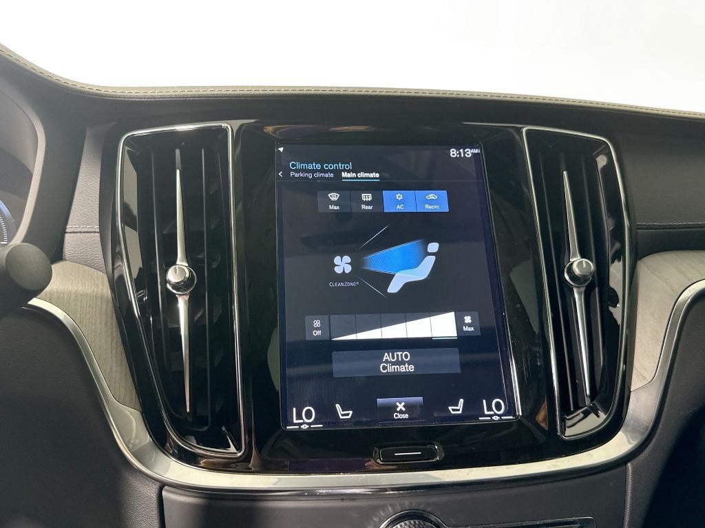 used 2022 Volvo S60 Recharge Plug-In Hybrid car, priced at $31,991