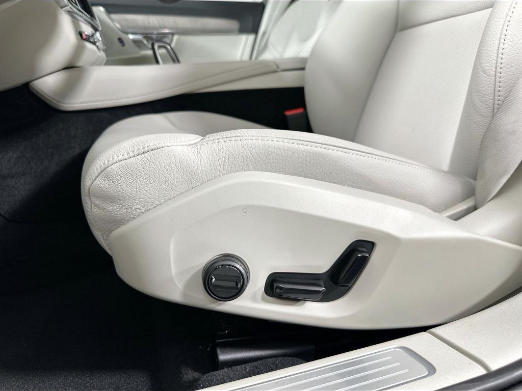 new 2025 Volvo S90 car, priced at $53,891