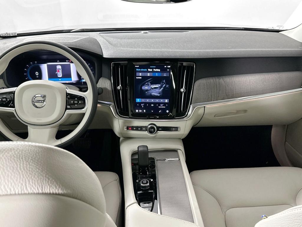 new 2025 Volvo S90 car, priced at $53,891