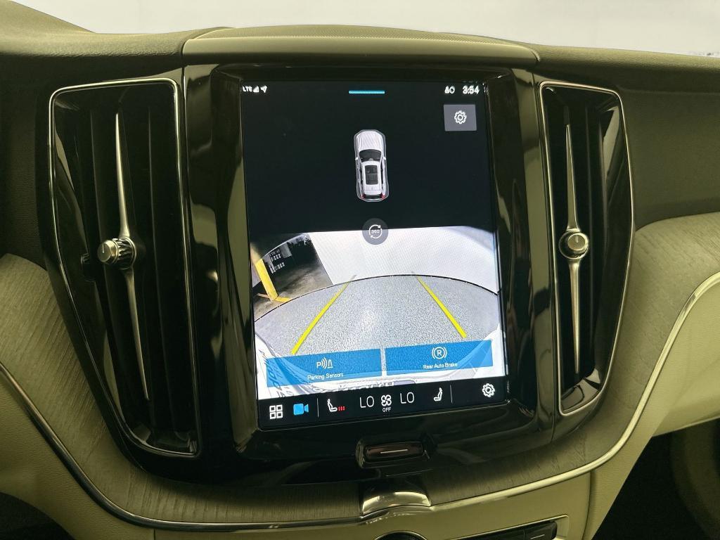 new 2024 Volvo XC60 car, priced at $40,875