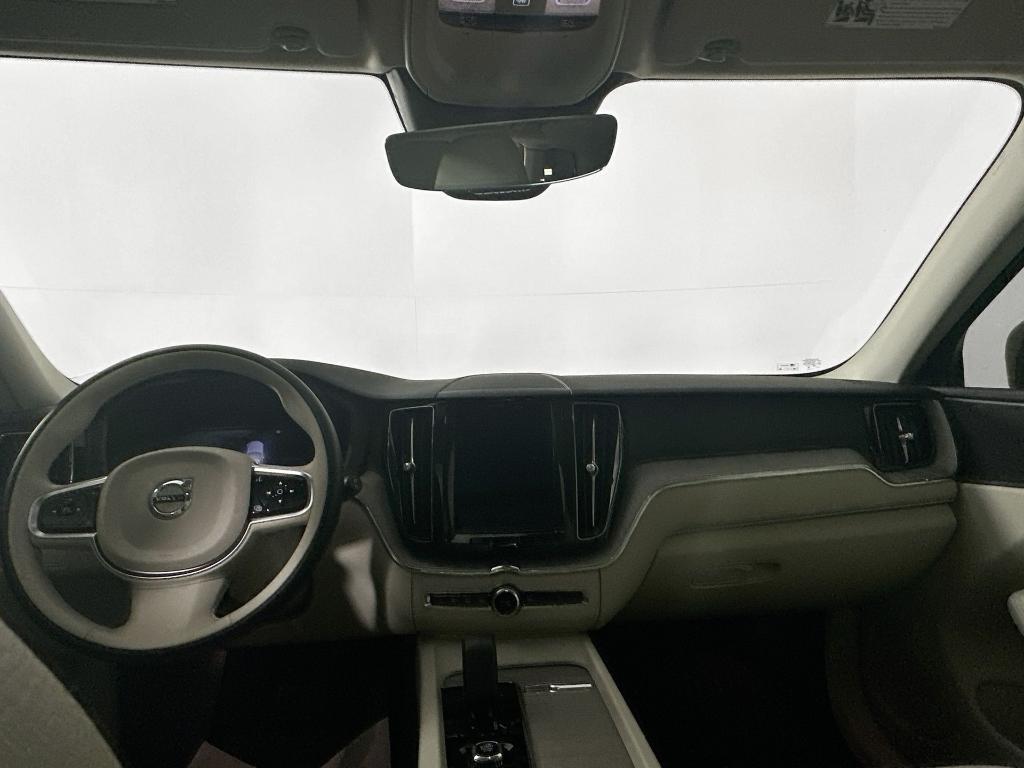 new 2024 Volvo XC60 car, priced at $40,875