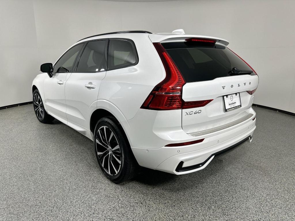 new 2024 Volvo XC60 car, priced at $40,875