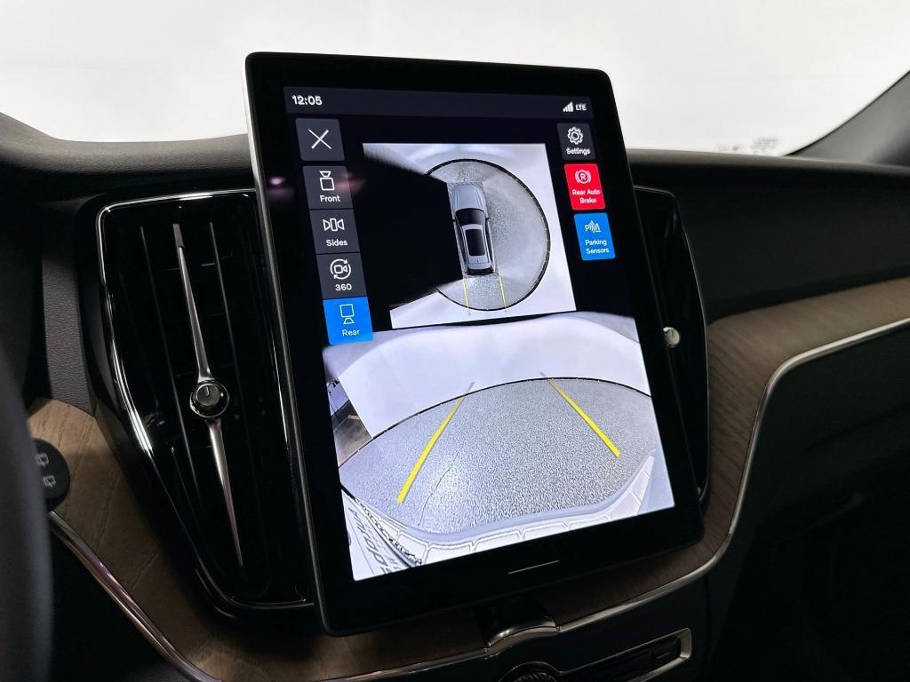new 2026 Volvo XC60 car, priced at $57,985