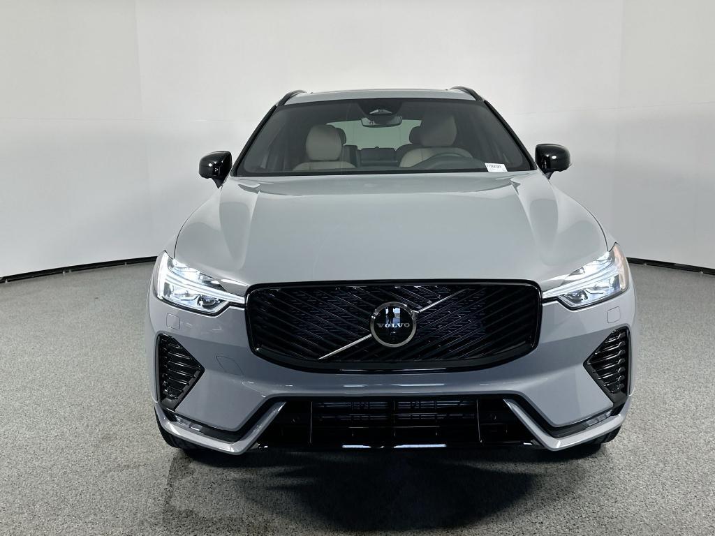 new 2026 Volvo XC60 car, priced at $57,985