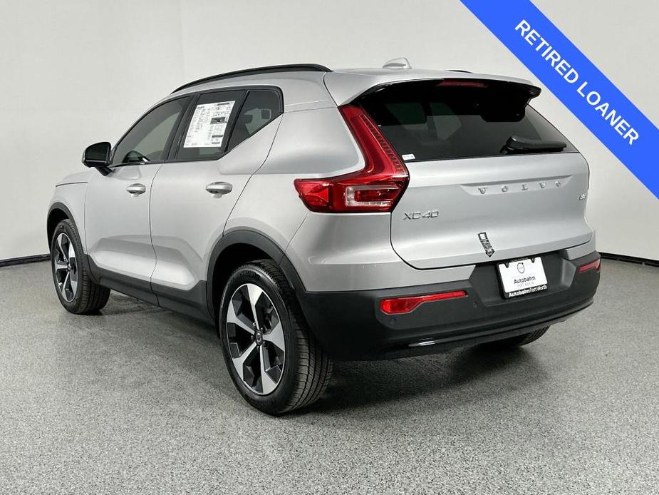 new 2024 Volvo XC40 car, priced at $45,610