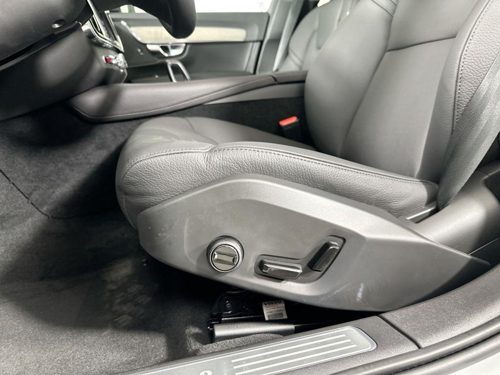 new 2025 Volvo S90 car, priced at $57,795