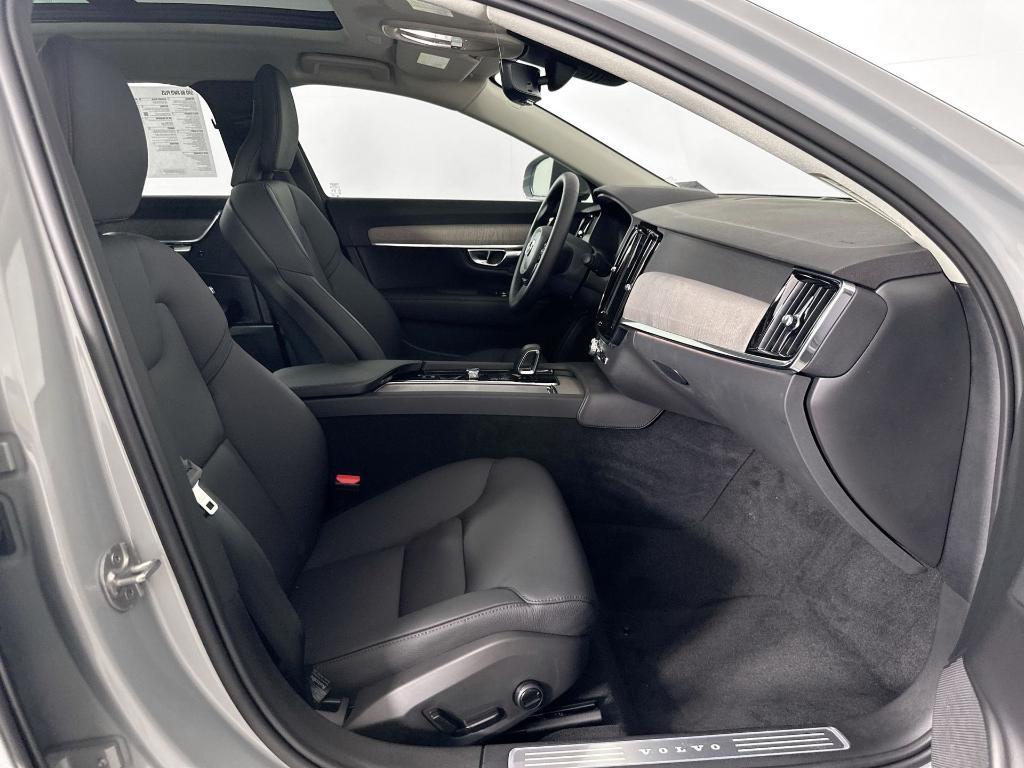 new 2025 Volvo S90 car, priced at $57,795