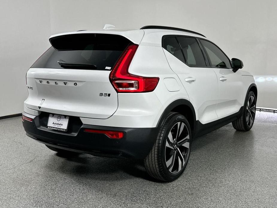 new 2025 Volvo XC40 car, priced at $48,491