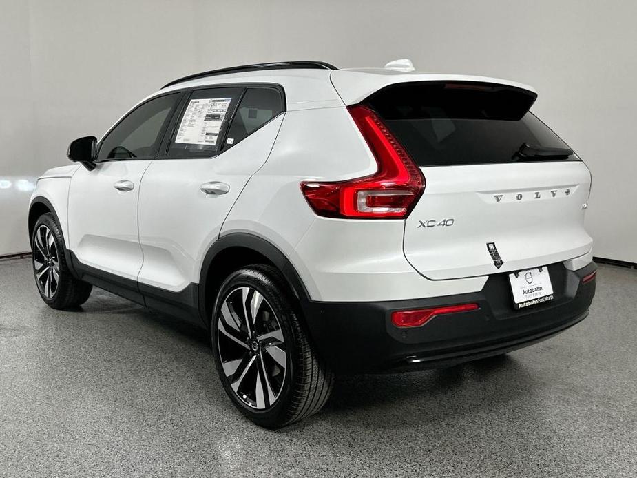 new 2025 Volvo XC40 car, priced at $48,491