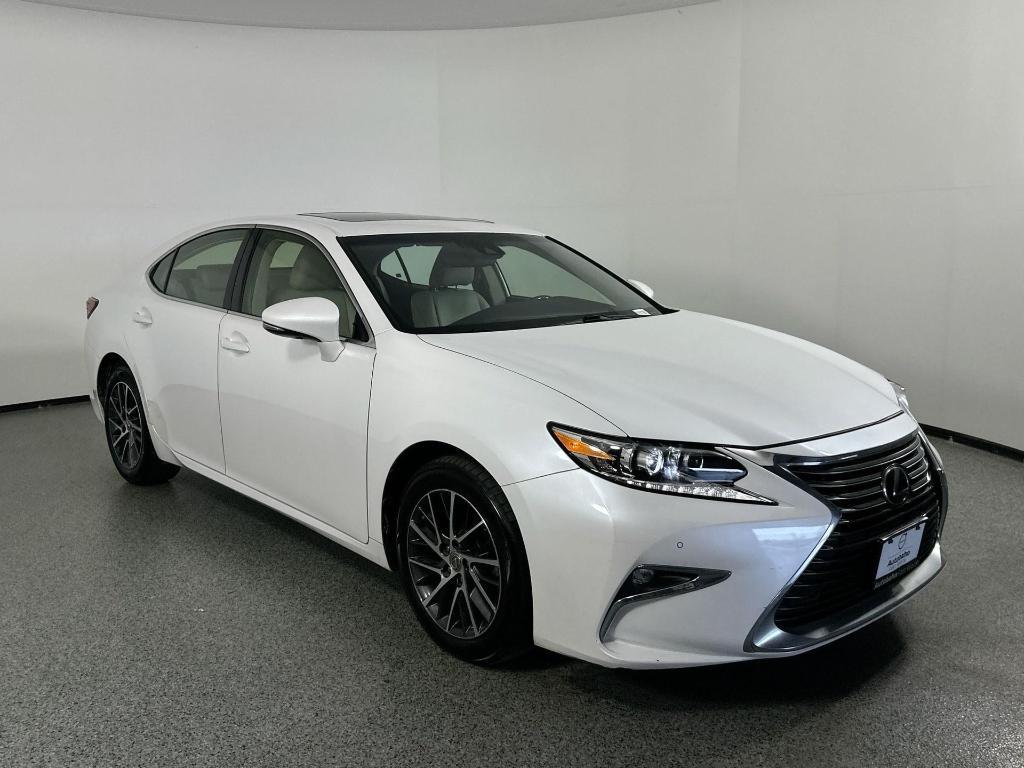 used 2016 Lexus ES 350 car, priced at $19,369