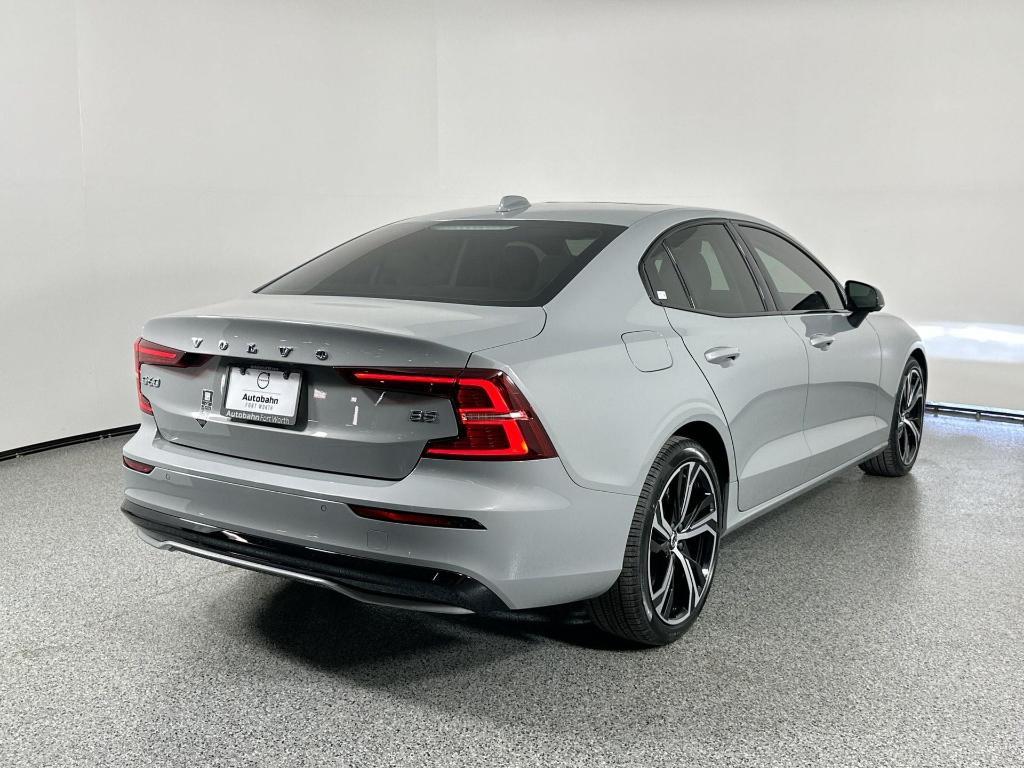 new 2024 Volvo S60 car, priced at $41,325