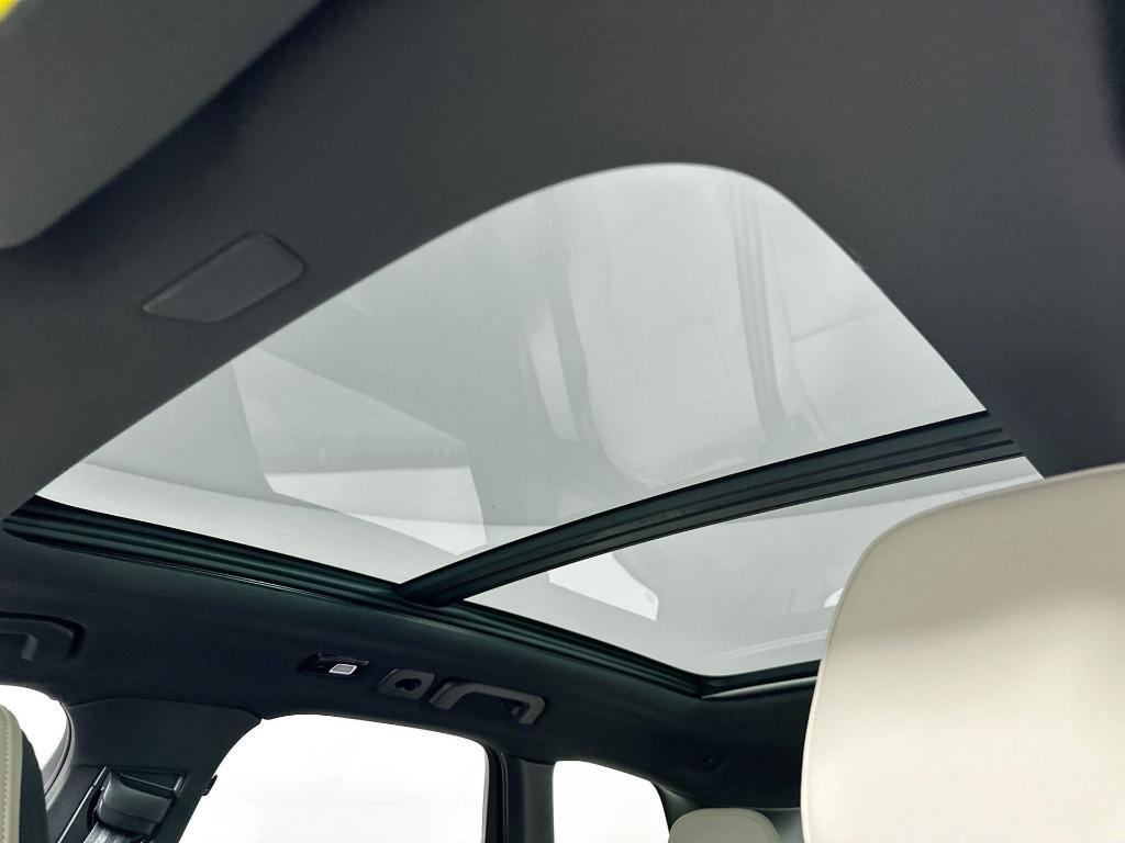 new 2026 Volvo XC60 car, priced at $57,985