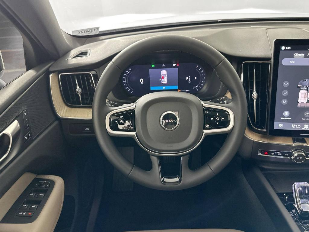 new 2026 Volvo XC60 car, priced at $57,985