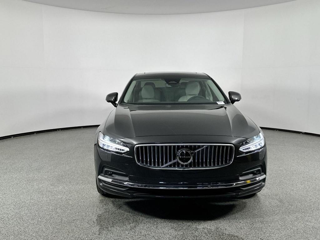 new 2025 Volvo S90 car, priced at $61,395