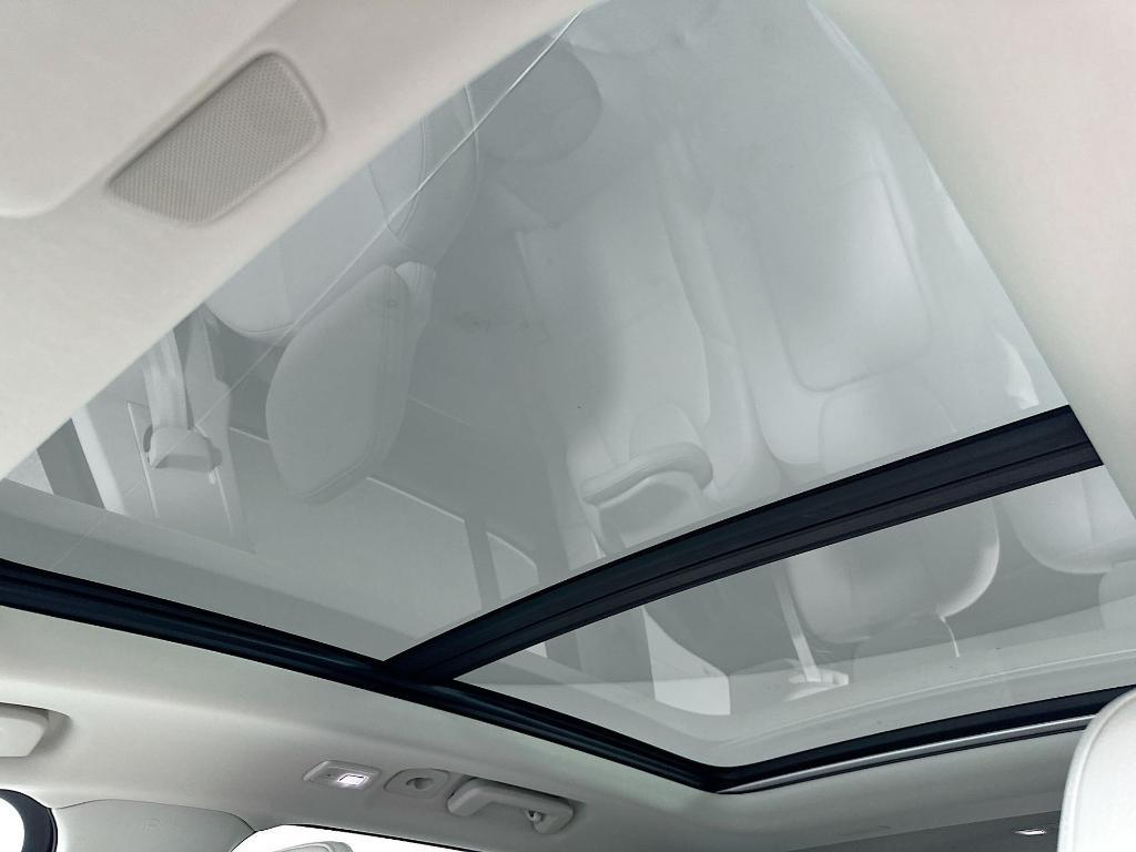 used 2023 Volvo XC90 Recharge Plug-In Hybrid car, priced at $55,991