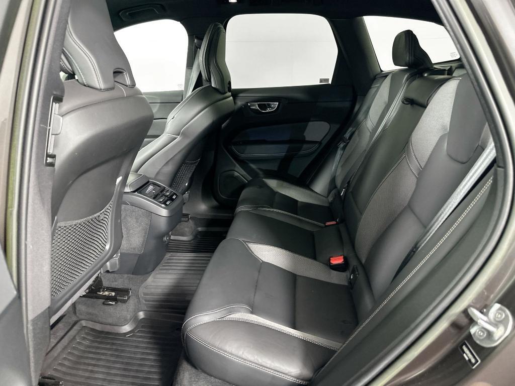 used 2022 Volvo XC60 car, priced at $44,991