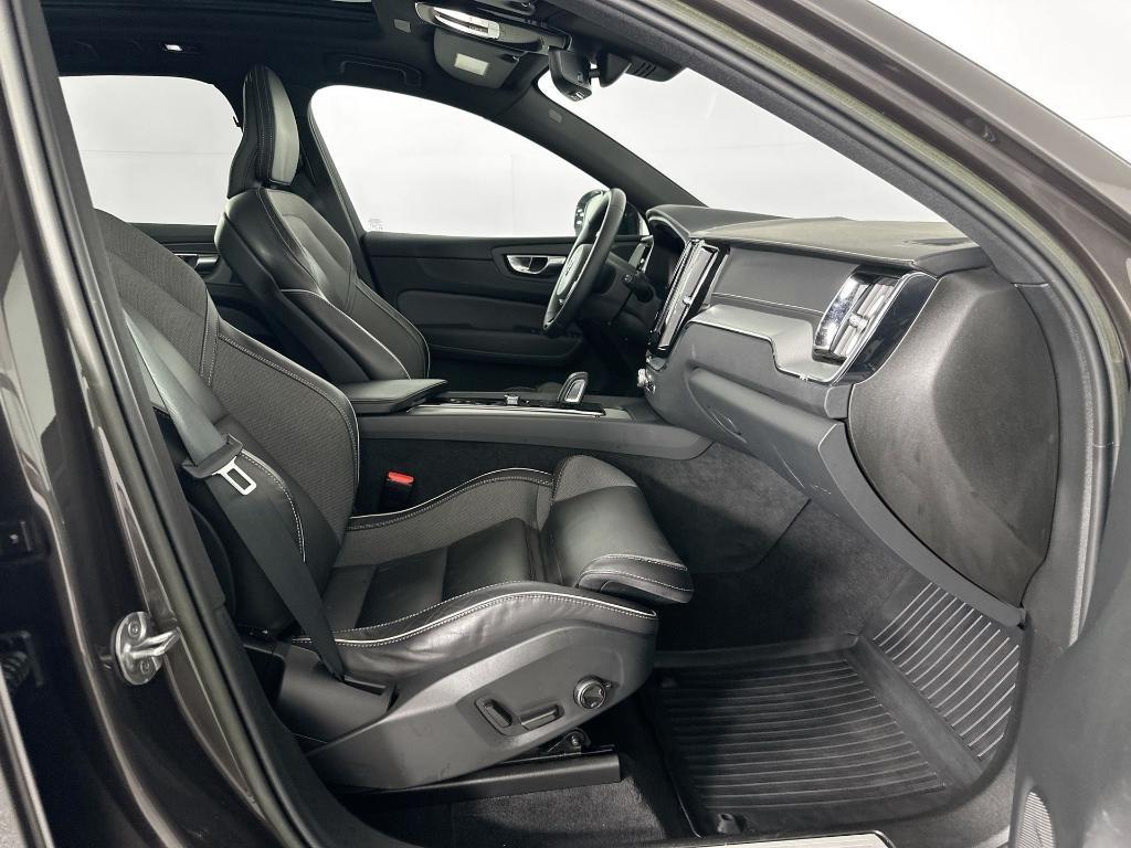used 2022 Volvo XC60 car, priced at $44,991