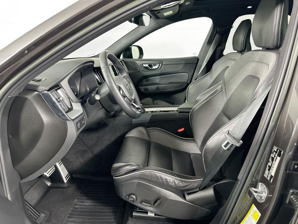 used 2022 Volvo XC60 car, priced at $44,991