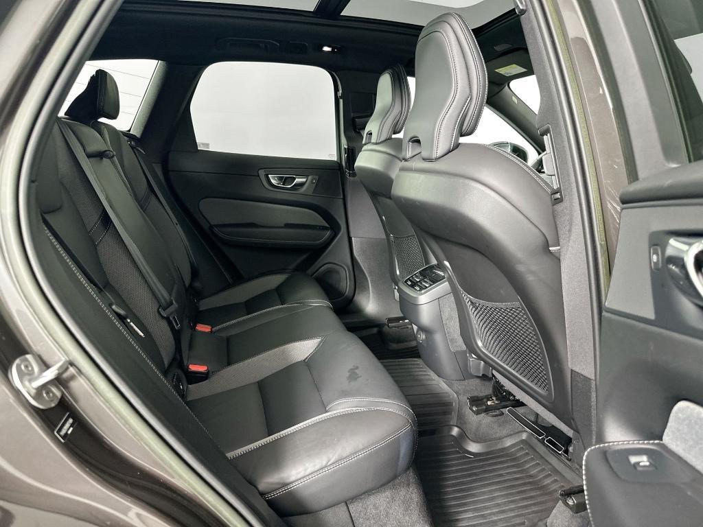 used 2022 Volvo XC60 car, priced at $42,991