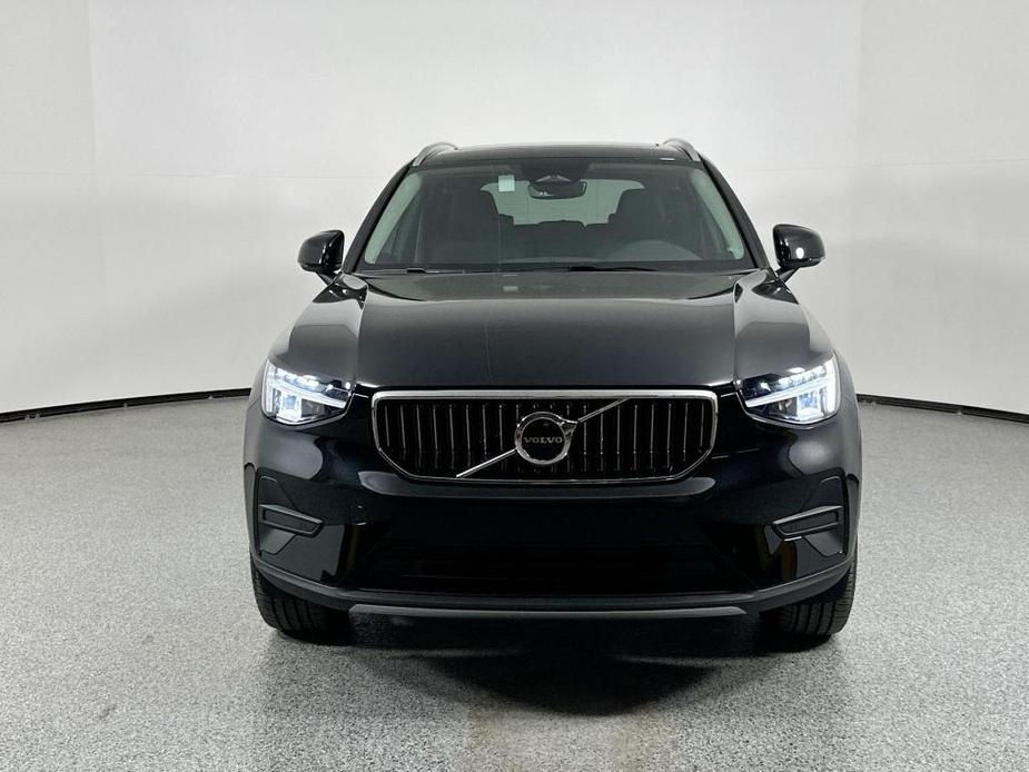 new 2025 Volvo XC40 car, priced at $44,515