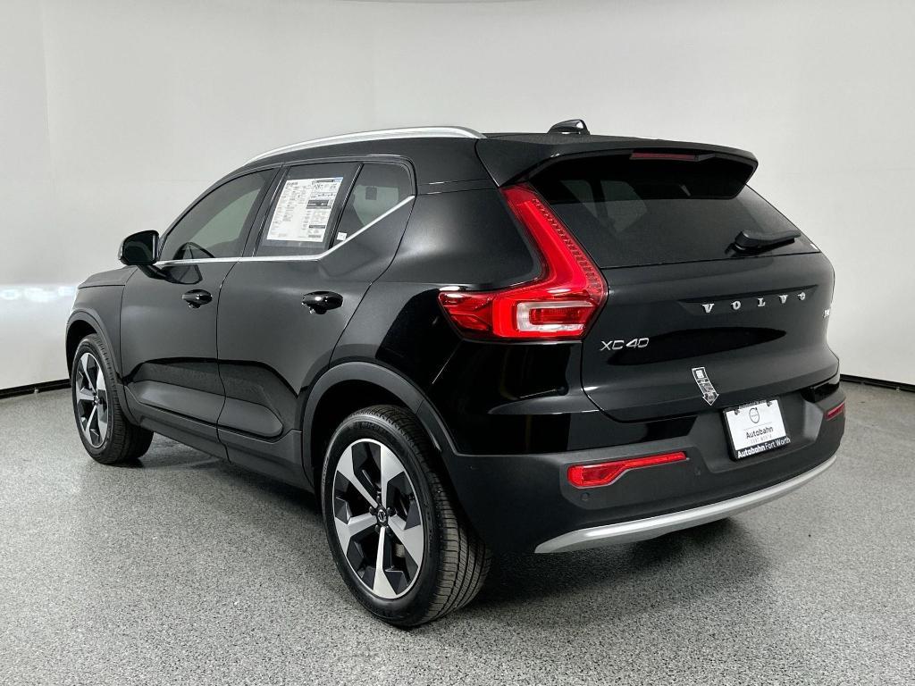 new 2025 Volvo XC40 car, priced at $46,815