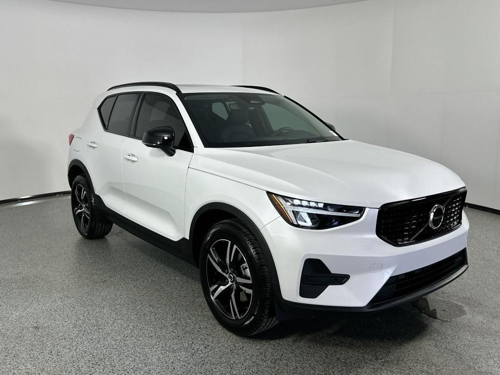 new 2026 Volvo XC40 car