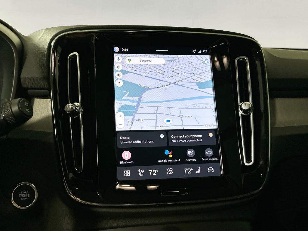 new 2026 Volvo XC40 car