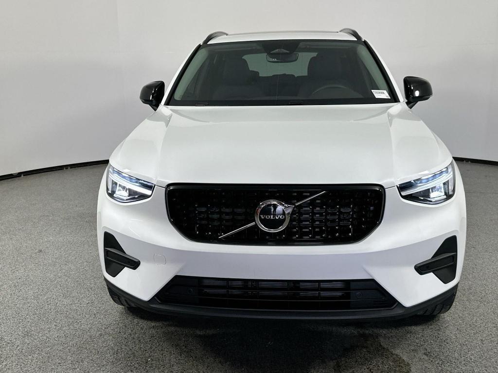 new 2026 Volvo XC40 car